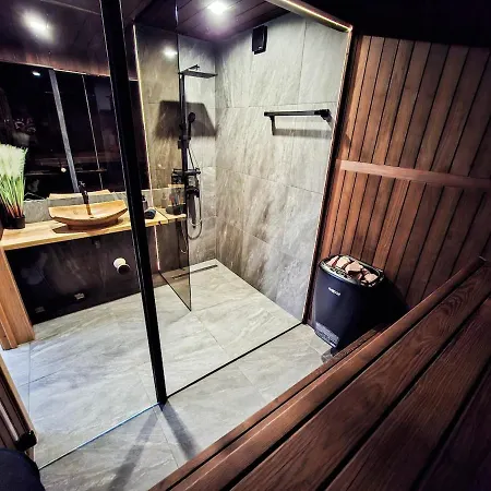 With Sauna, Near Sea. Hébergement de vacances *